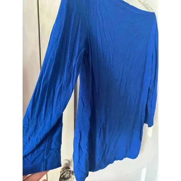 Adrienne Vittadini Women’s size Small Blue blouse - Picture 3 of 6